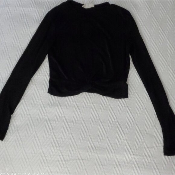 POISON IVY- Tie Knot Front Spandex Long Sleeved Black Top- NWOT - Picture 5 of 10
